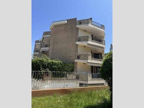 Trilocale in Vendita a Roseto degli Abruzzi, 220'000&euro;, 66 m²