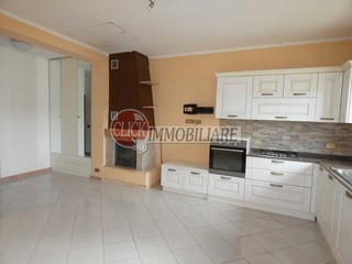 Bilocale in Vendita a Vicchio, 95'000&euro;, 54 m², con Box