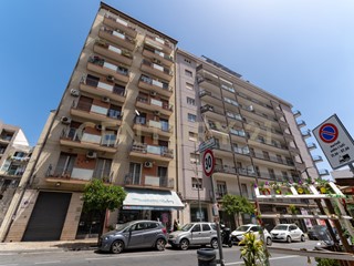 Quadrilocale in Vendita a Catania, 250'000&euro;, 126 m²
