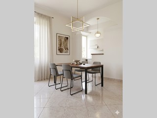 Bilocale in Vendita a Como, 165'000&euro;, 65 m²