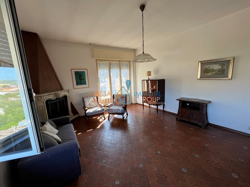Appartamento in Vendita a Massa, 205'000&euro;, 100 m²