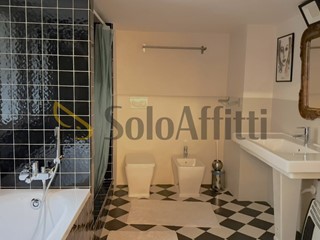 Trilocale in Affitto a Firenze, zona Centro Storico, 2'500&euro;, 55 m², arredato