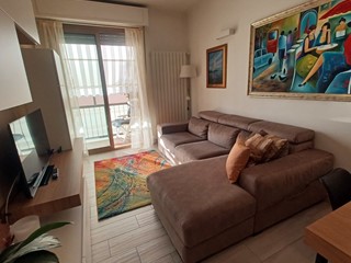Trilocale in Vendita a Sanremo, 295'000&euro;, 95 m², arredato