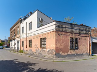 Appartamento in Vendita a Catania, 77'000&euro;, 112 m²