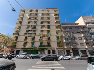 Quadrilocale in Vendita a Catania, 158'000&euro;, 133 m²