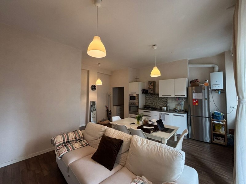 Trilocale in Vendita a Monza, 210'000&euro;, 90 m²