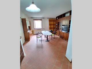 Trilocale in Vendita a Lucca, zona Sant'Anna, 190'000&euro;, 70 m², arredato