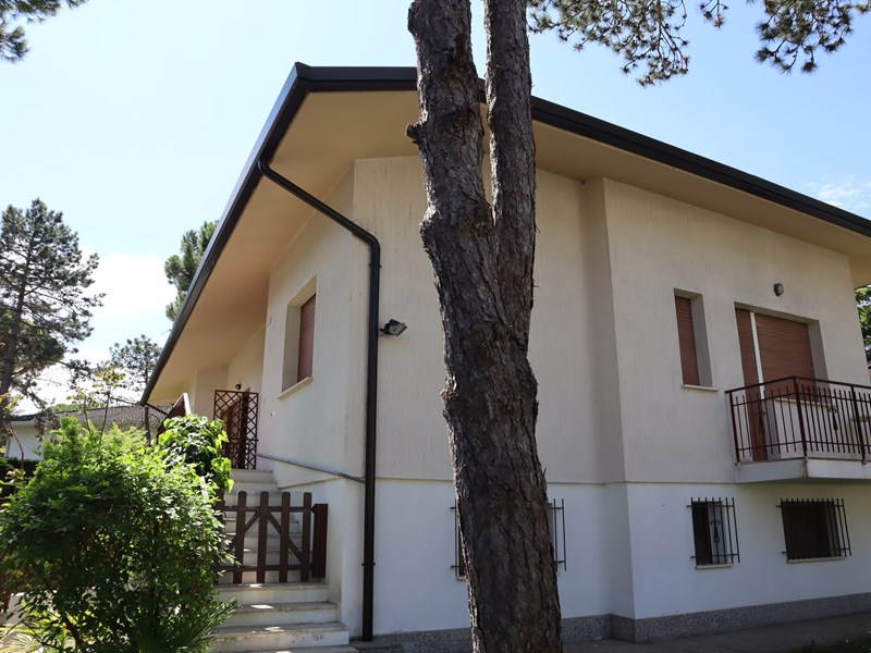 Quadrilocale in Affitto a Lignano Sabbiadoro, zona Darsena , 5'000&euro;, 60 m², arredato