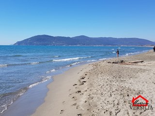 Appartamento in Affitto a Massa, 3'650&euro;, 120 m²