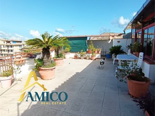 Appartamento in Vendita a Santa Flavia, 175'000&euro;, 130 m²