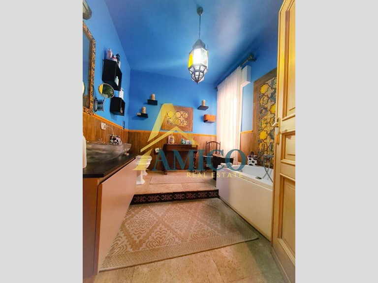 Appartamento in Vendita a Bagheria, 419'000&euro;, 390 m²