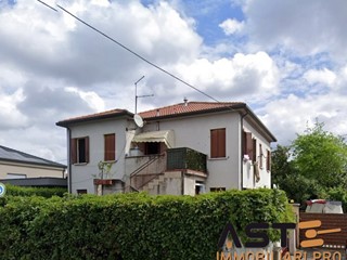 Appartamento in Vendita a Cittadella, 60'000&euro;, 115 m²