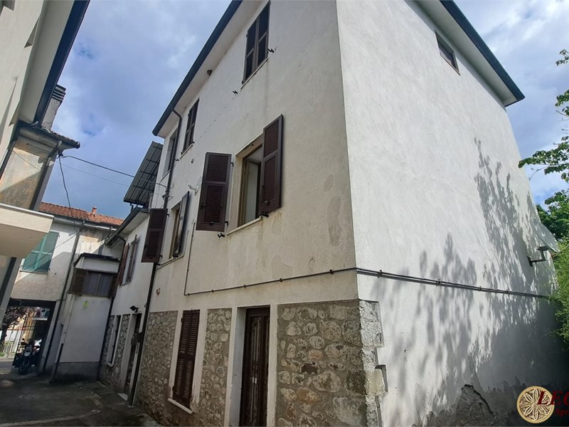 Quadrilocale in Vendita a Villafranca in Lunigiana, 55'000&euro;, 60 m²