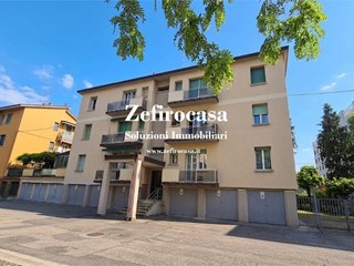 Trilocale in Vendita a Bologna, 290'000&euro;, 89 m²