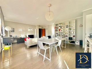 Bilocale in Vendita a Taranto, 126'000&euro;, 75 m²
