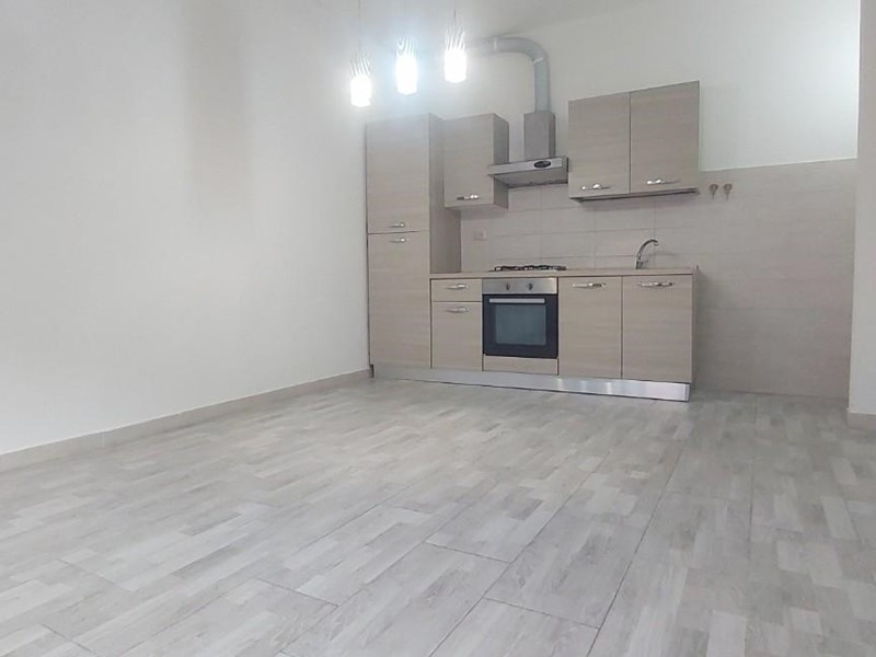 Trilocale in Vendita a Pontedera, zona Il Romito, 113'000&euro;, 70 m²