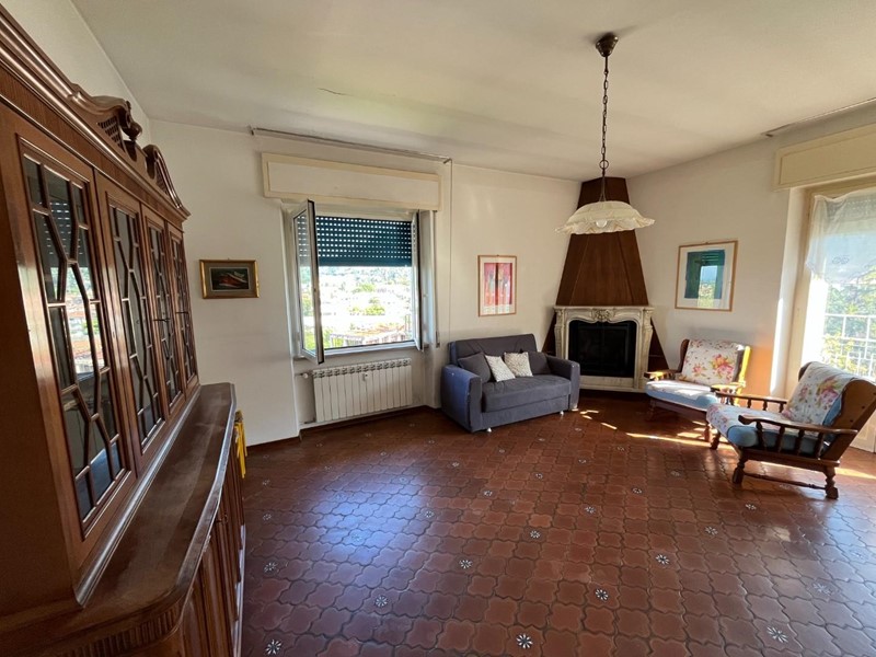 Appartamento in Vendita a Massa, 205'000&euro;, 95 m², arredato