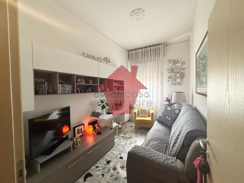 Appartamento in Vendita a Vinci, zona Vitolini, 210'000&euro;, 100 m²