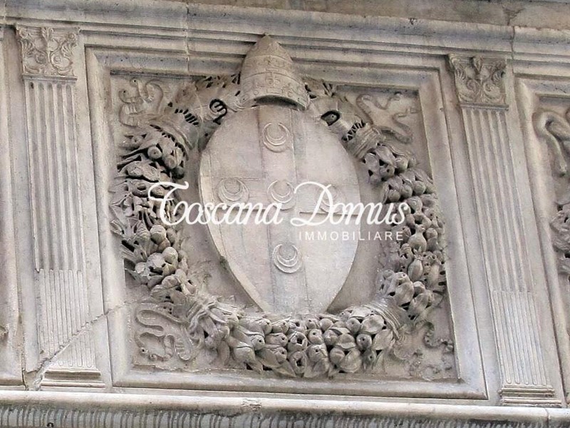 Appartamento in Vendita a Siena, 700'000&euro;, 160 m²