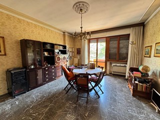 Appartamento in Vendita a Pisa, 295'000&euro;, 107 m², con Box