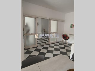 Appartamento in Vendita a Carrara, zona Marina di Carrara, 295'000&euro;, 103 m²