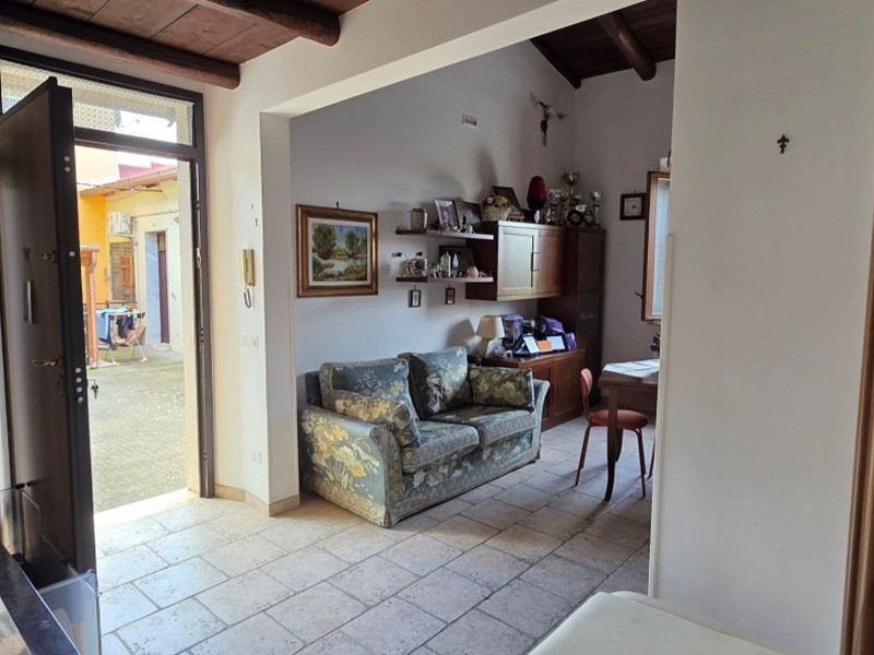 Appartamento in Vendita a Morlupo, 110'000&euro;, 85 m²