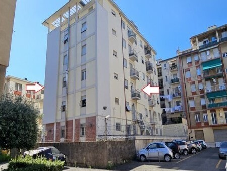 Appartamento in Vendita a La Spezia, 79'500&euro;, 106 m²