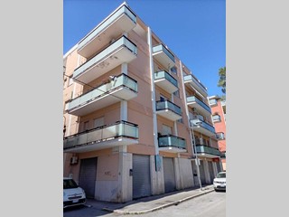 Appartamento in Affitto a Pescara, 250&euro;, 130 m², arredato
