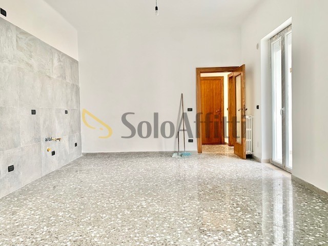 Trilocale in Affitto a Bari, zona LibertÃ, 730&euro;, 100 m²