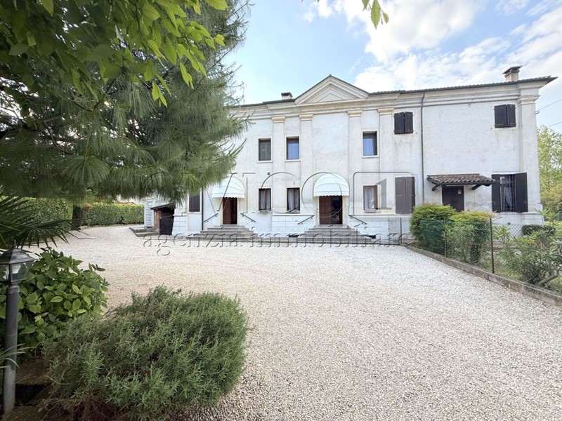 Appartamento in Vendita a Grisignano di Zocco, 173'000&euro;, 116 m²