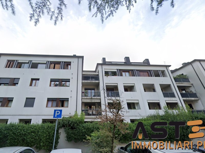 Appartamento in Vendita a Treviso, 286'500&euro;, 167 m²