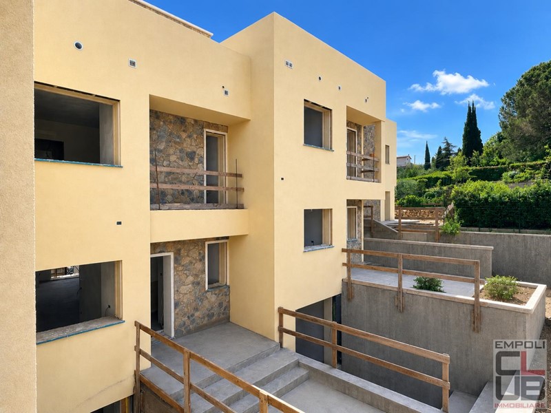 Quadrilocale in Vendita a Lastra a Signa, 530'000&euro;, 160 m², con Box