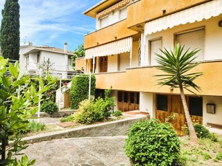 Quadrilocale in Vendita a Rosignano Marittimo, zona Rosignano Solvay, 259'000&euro;, 90 m², con Box