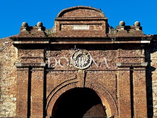 Quadrilocale in Vendita a Siena, 270'000&euro;, 67 m²