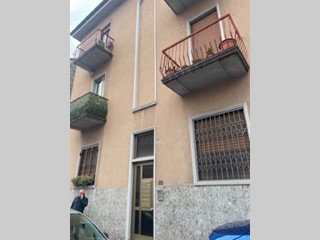 Trilocale in Vendita a Sesto San Giovanni, 166'500&euro;, 67 m², con Box