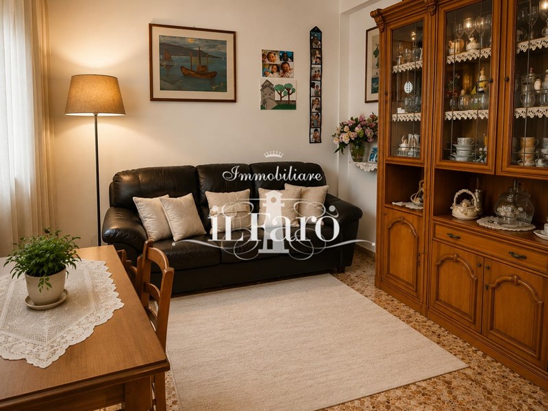 Quadrilocale in Vendita a Viareggio, 270'000&euro;, 75 m²
