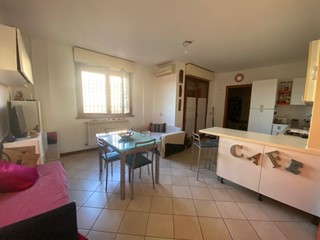 Trilocale in Vendita a Pisa, 220'000&euro;, 71 m², arredato, con Box