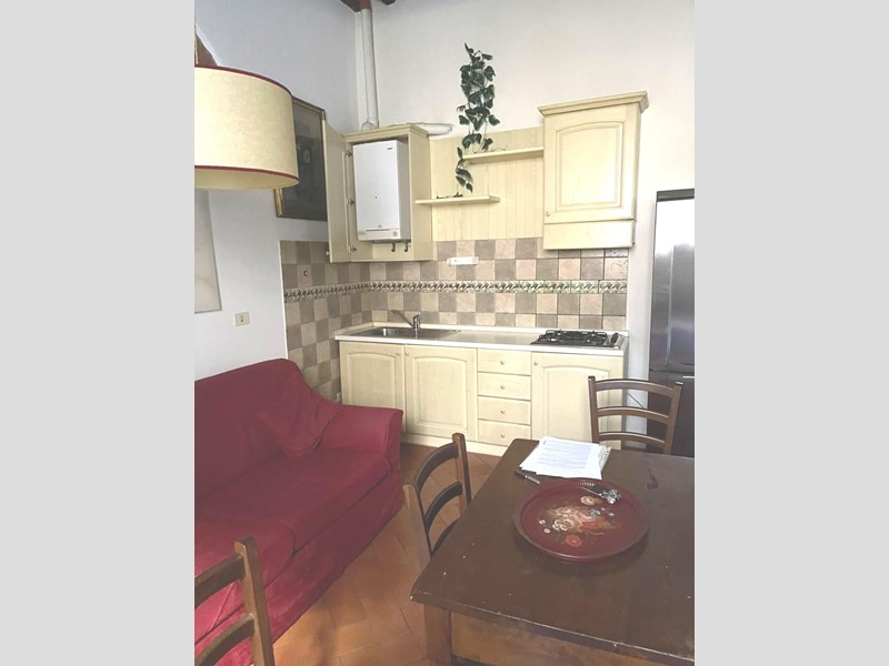 Monolocale in Affitto a Santa Croce sull'Arno, 600&euro;, 37 m², arredato
