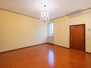 Appartamento in Vendita a Parma, 249'000&euro;, 106 m²