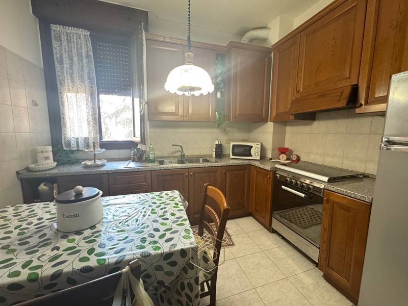 Appartamento in Affitto a Ferrara, 900&euro;, 102 m²