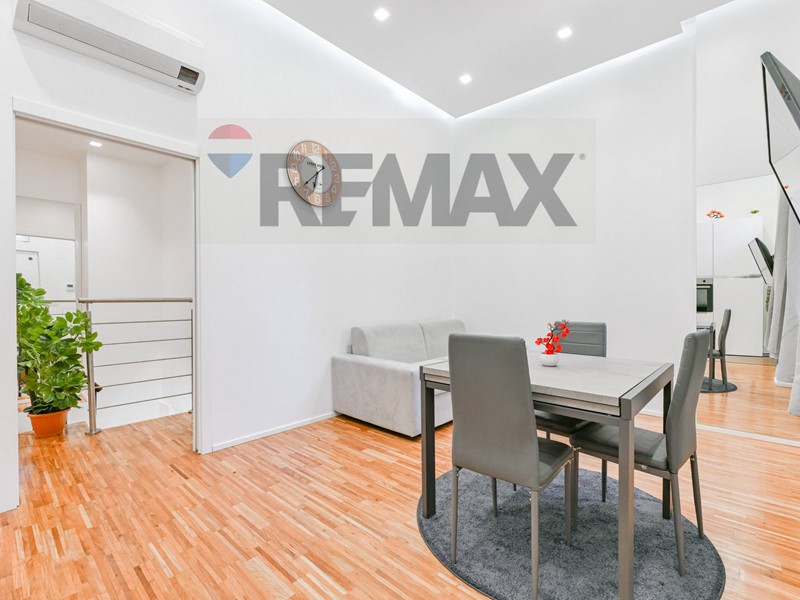 Trilocale in Vendita a Milano, 345'000&euro;, 77 m²