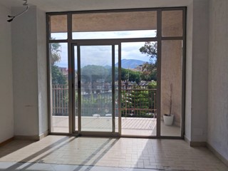 Appartamento in Vendita a Palermo, 298'000&euro;, 158 m²