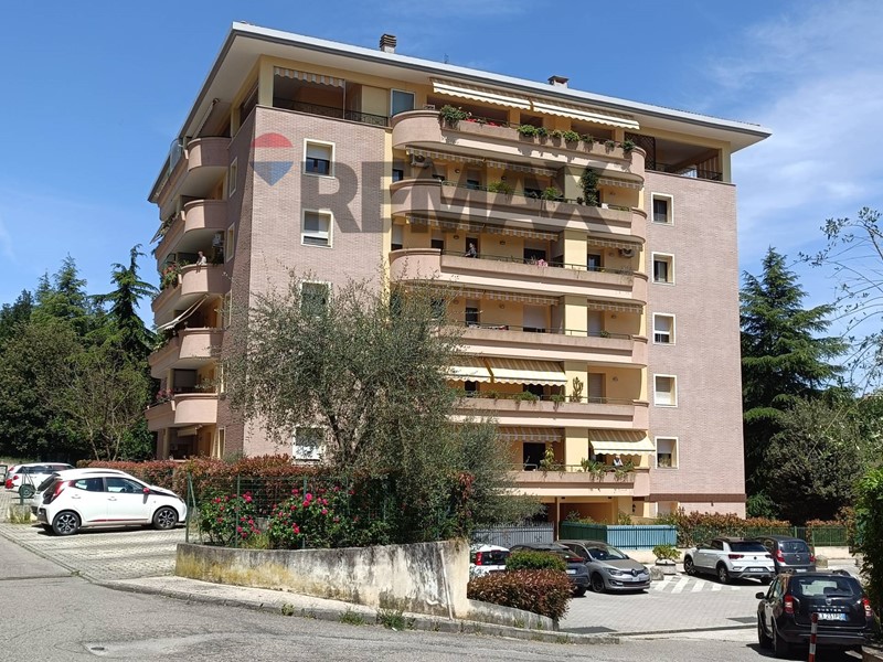 Trilocale in Affitto a Corciano, 800&euro;, 90 m²