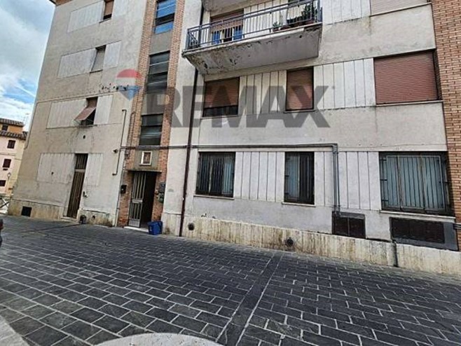 Appartamento in Vendita a Magione, 30'776&euro;, 117 m²