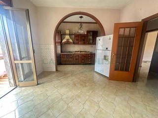 Quadrilocale in Vendita a San Prisco, 104'000&euro;, 125 m²