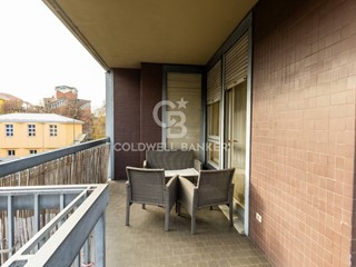 Appartamento in Vendita a Torino, 370'000&euro;, 169 m², con Box