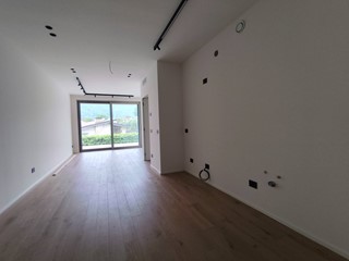 Trilocale in Affitto a Paratico, 2'250&euro;, 130 m²