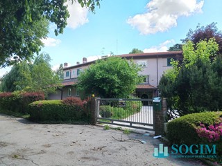 Appartamento in Vendita a Guanzate, 2'900'000&euro;, 2820 m²