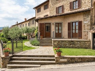 Trilocale in Vendita a Pistoia, 37'500&euro;, 77 m²
