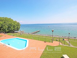 Trilocale in Vendita a Padenghe sul Garda, 355'000&euro;, 93 m²